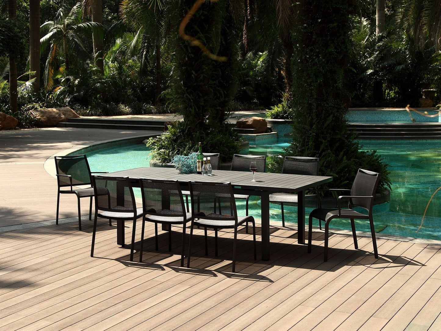 Alum Outdoor Extendable Dining Set with 8 Chairs